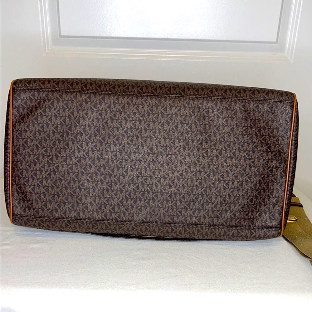Michael Kors Jet Set Travel Extra-Large Signature Logo Duffel Bag - Picture 8 of 15